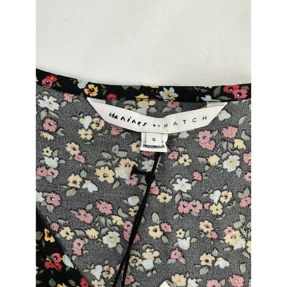 The Nines by Hatch Womens Blouse Size Small V-Neck Black Floral NWT Long Sleeve - Picture 8 of 10
